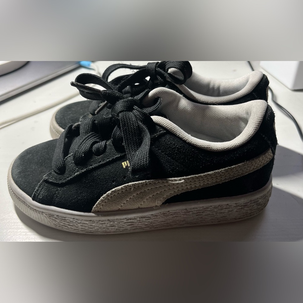 Puma Black and White Sneakers Classic Suede Design